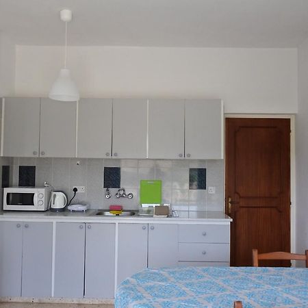 Kissonerga beach apartment Paphos Exteriör bild