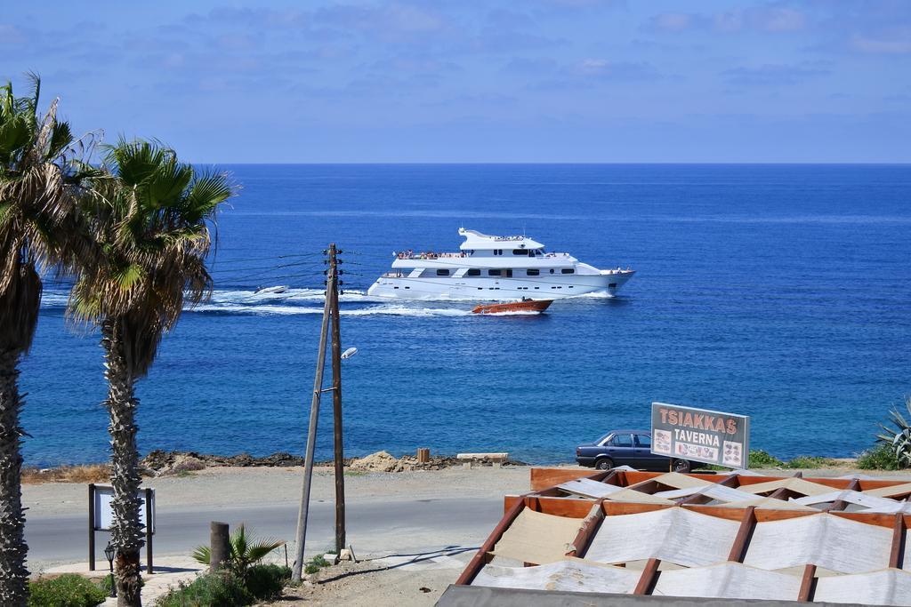 Kissonerga beach apartment Paphos Exteriör bild