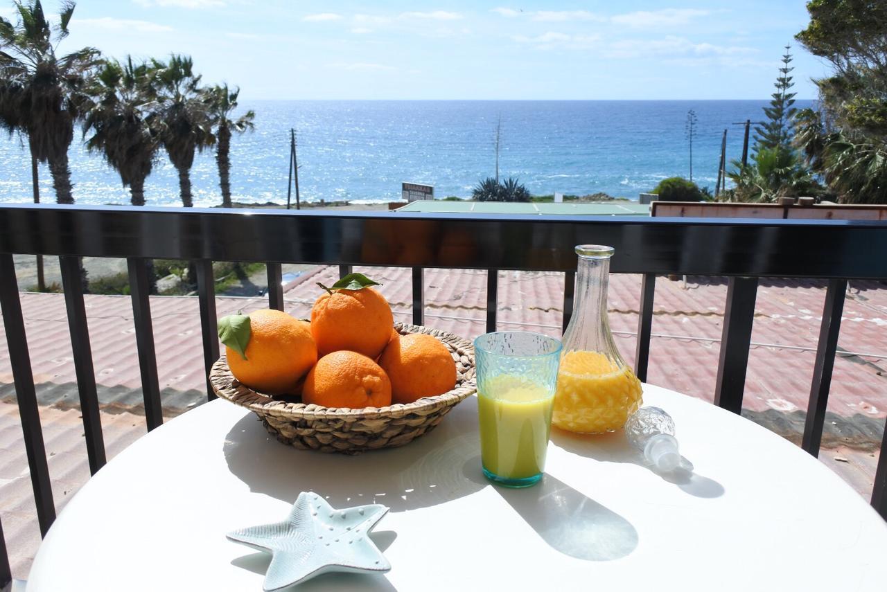 Kissonerga beach apartment Paphos Exteriör bild