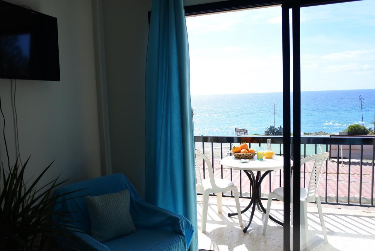 Kissonerga beach apartment Paphos Exteriör bild